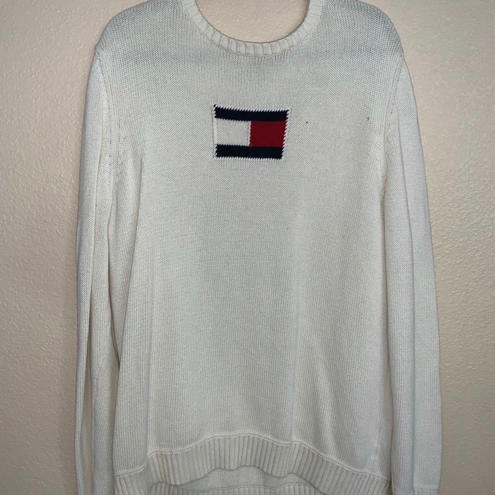 Tommy Hilfiger knit 🧶 sweater